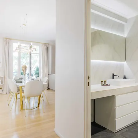 Chic - 2br-4p - Trocadero 파리