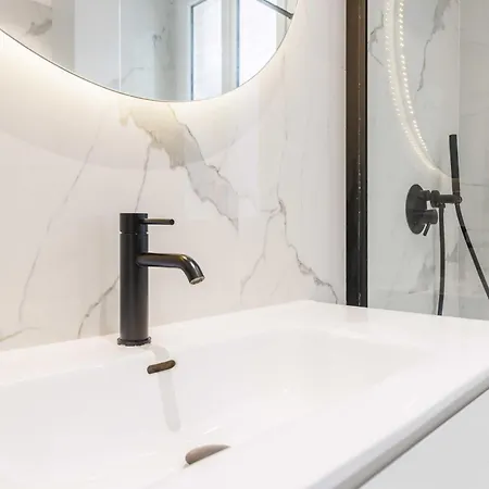 Chic - 2br-4p - Trocadero 아파트 *