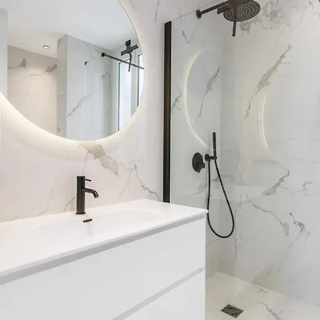 Chic - 2br-4p - Trocadero 아파트